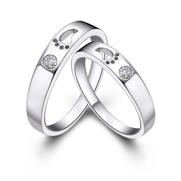 fashion 925 silver sterling wedding couple rings man and momen foot styles silver plated ring jewelry model no. r022
fashion 925 silver sterling wedding couple rings man and momen foot styles silver plated ring jewelry model no. r022