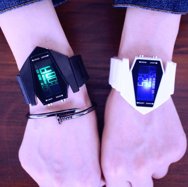 luminous aircraft watch 6 color led fashion trend of male and female students couple jelly child watches multicolor silica gel band, Slivery;brown
luminous aircraft watch 6 color led fashion trend of male and female students couple jelly child watches multicolor silica gel band, Slivery;brown
