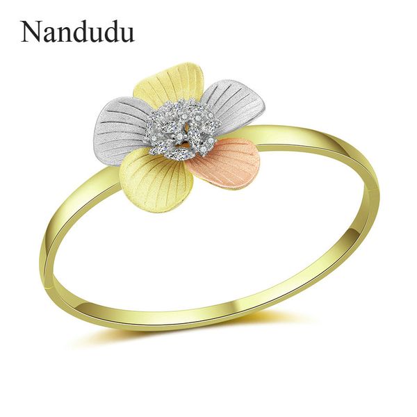 nandudu three tones gold beauty flower cz bangle for women brass cubic zirconia accessories bracelet gift b1125, Black
nandudu three tones gold beauty flower cz bangle for women brass cubic zirconia accessories bracelet gift b1125, Black