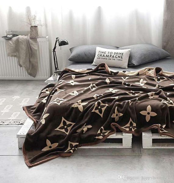 Luxury cla ic ignage h carriage and bee pattern blanket oft comfortable microfiber fabric bedding blanket hawl chri tma family gift
Luxury cla ic ignage h carriage and bee pattern blanket oft comfortable microfiber fabric bedding blanket hawl chri tma family gift