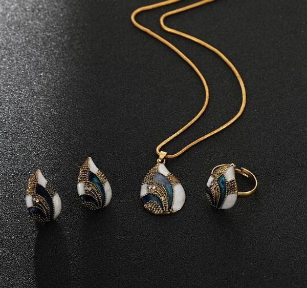 new european and american retro fashion ladies necklace three-piece set jewelry set with oil drop exaggerated necklace fashionable class, Silver
new european and american retro fashion ladies necklace three-piece set jewelry set with oil drop exaggerated necklace fashionable class, Silver