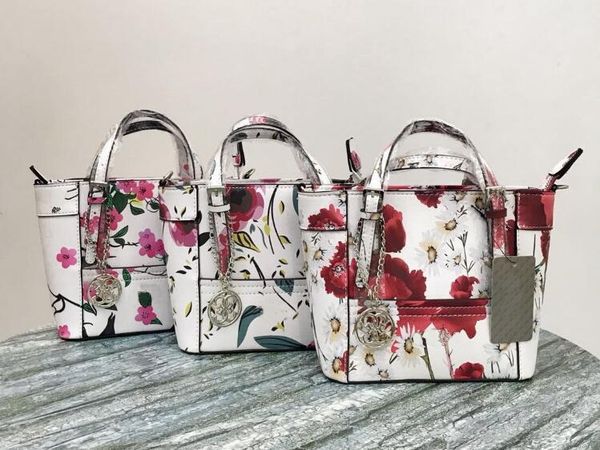 Женщины сумка печати цветок сумка Delaney pattern женский тотализатор Марка гибискус су
Женщины сумка печати цветок сумка Delaney pattern женский тотализатор Марка гибискус су