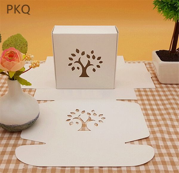 10pcs white kraft paper gift packaging box small folding kraft paper craft box handmade soap craft cardboard hollow carton
10pcs white kraft paper gift packaging box small folding kraft paper craft box handmade soap craft cardboard hollow carton