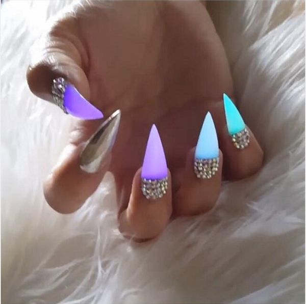10 neon colors bright nail polish powder glow in the dark dust luminous pigment noctilucent fluorescent nail art glitter powder, Silver;gold
10 neon colors bright nail polish powder glow in the dark dust luminous pigment noctilucent fluorescent nail art glitter powder, Silver;gold