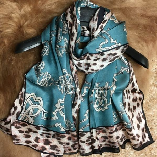 Cachecóis wanghai3303
Cachecóis wanghai3303