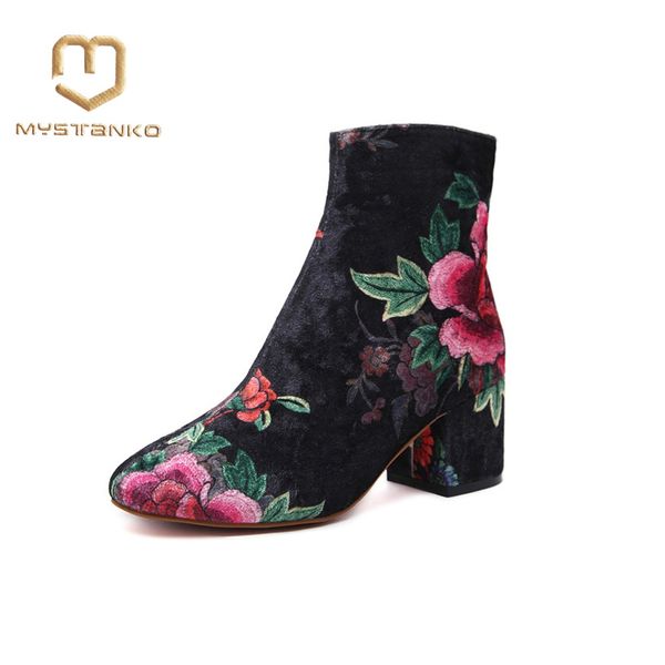 fashionable women's winter boots suede women shoes for women embroidered prints bootie round ladies shoes. xz-052, Black
fashionable women's winter boots suede women shoes for women embroidered prints bootie round ladies shoes. xz-052, Black