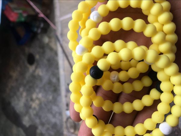 Новый розовый браслет Neno желтый с оригинальной биркой и индивидуальной сумкой гр
Новый розовый браслет Neno желтый с оригинальной биркой и индивидуальной сумкой гр