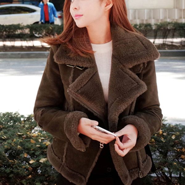 new 2017 winter women faux lambs wool coat plus size loose shearling coats faux suede leather jackets outerwear 4xl 5xl h013, Black
new 2017 winter women faux lambs wool coat plus size loose shearling coats faux suede leather jackets outerwear 4xl 5xl h013, Black