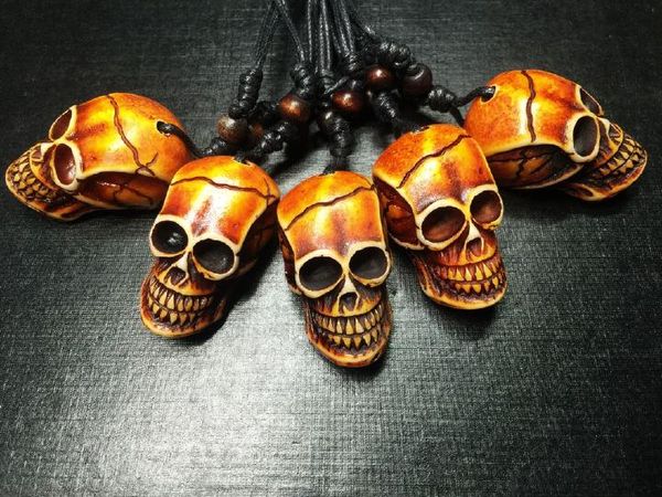 12 pcs skull skeleton auniquestyle vintage imitation yak bone necklace man-made carving skull punk amulet, Silver
12 pcs skull skeleton auniquestyle vintage imitation yak bone necklace man-made carving skull punk amulet, Silver