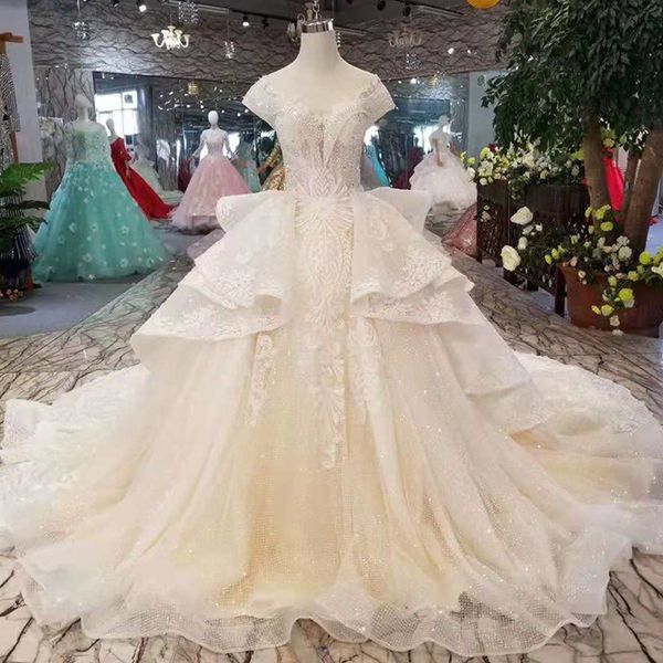 многолойна бка вадебного пла o-обѬазнм вѬезом виде квоз назад пла White
многолойна бка вадебного пла o-обѬазнм вѬезом виде квоз назад пла White