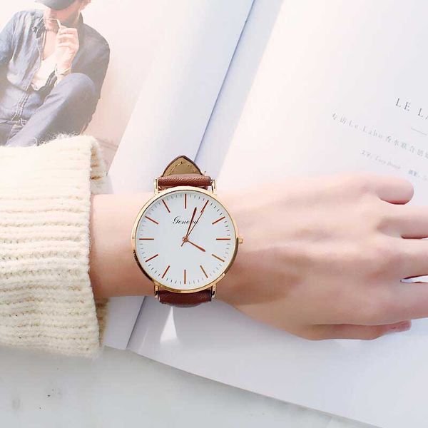fashion large dial watches woman students wristwatch damen simple leisure belt retro lovers quartz watch, Slivery;brown
fashion large dial watches woman students wristwatch damen simple leisure belt retro lovers quartz watch, Slivery;brown