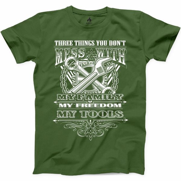 2018 new summer men three things you dont mess with my om t shirt family tools mechanic dad tee casual tee shirt, White;black
2018 new summer men three things you dont mess with my om t shirt family tools mechanic dad tee casual tee shirt, White;black