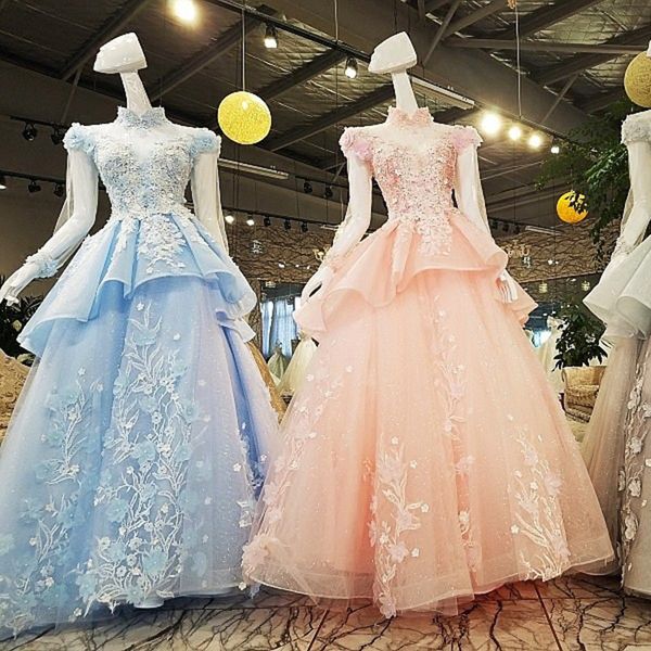 2019 latest design lebanon prom dresses long tulle sleeve illusion neckline overskirt hand made 3d floral applique zipper back evening gowns, Black
2019 latest design lebanon prom dresses long tulle sleeve illusion neckline overskirt hand made 3d floral applique zipper back evening gowns, Black