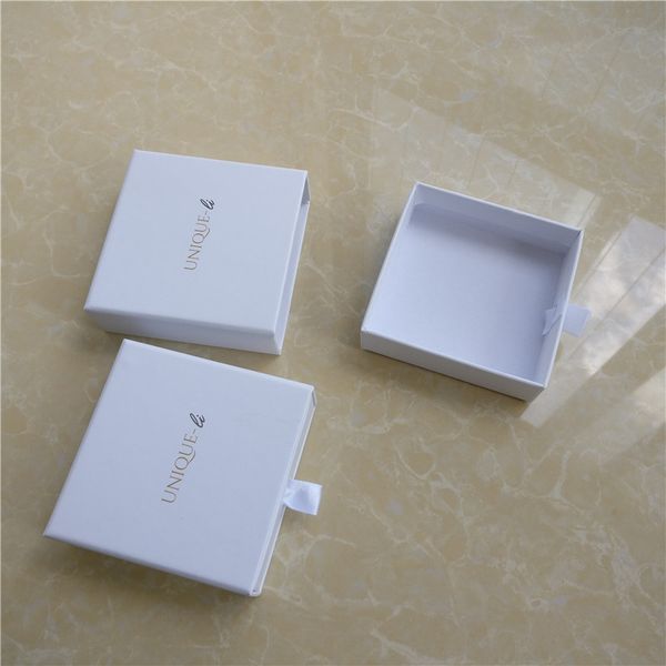 wholesale 500pcs/lot 9x9x3cm custom printed logo white sliding drawer paper box packaging gift cosmetic jewelry cardboard box
wholesale 500pcs/lot 9x9x3cm custom printed logo white sliding drawer paper box packaging gift cosmetic jewelry cardboard box