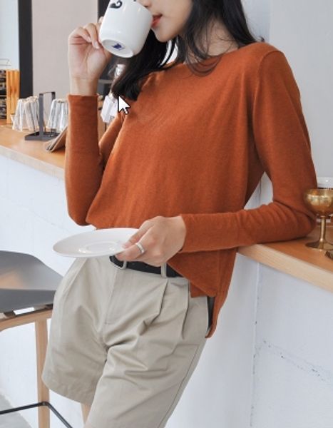 2018 spring and autumn european and american fashion female casual round neck long-sleeved thin bottom shirt, White
2018 spring and autumn european and american fashion female casual round neck long-sleeved thin bottom shirt, White