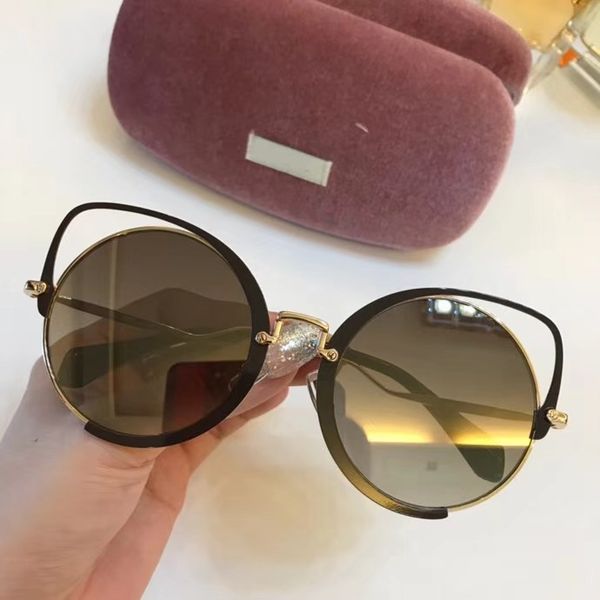 52t fashion popular new sunglasses uv400 mens sunglasses women protection outdoor men summer with wholesale eyewear case sim uwipb, White;black
52t fashion popular new sunglasses uv400 mens sunglasses women protection outdoor men summer with wholesale eyewear case sim uwipb, White;black