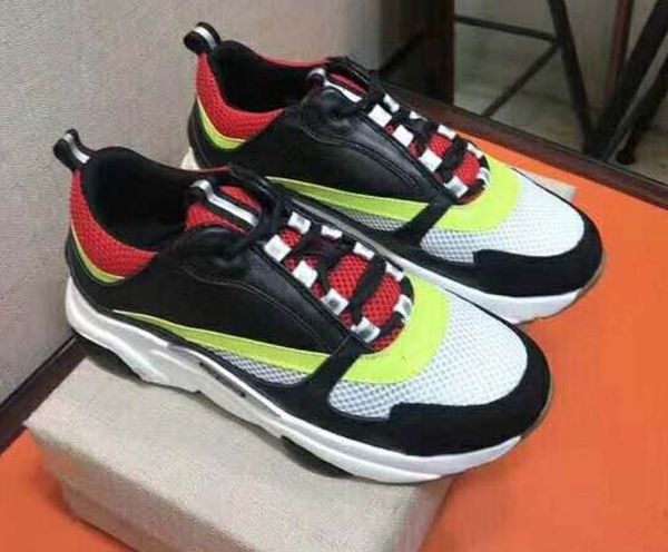 New Triple S Shoes Men Women Sneaker High Quality Mixed Colors Thick Heel Grandpa Dad Trainer Triple-S Casual Shoes With Logo 92227
New Triple S Shoes Men Women Sneaker High Quality Mixed Colors Thick Heel Grandpa Dad Trainer Triple-S Casual Shoes With Logo 92227