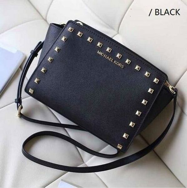 sale backpacks designer New 2018 fashion women lady Hot black red rucksack bag charms free shipping
sale backpacks designer New 2018 fashion women lady Hot black red rucksack bag charms free shipping
