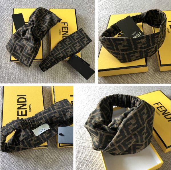 In tock woman headband fa hion carf retro cro hair band luxury brand headband with tag ff headband with box
In tock woman headband fa hion carf retro cro hair band luxury brand headband with tag ff headband with box