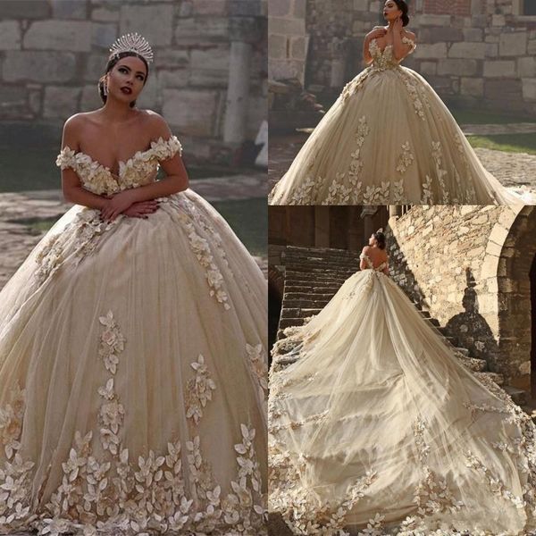 кружева бальное платье 2018 свадебные платья с плеча cap рукава бусины 3d цветочные аппликация иллюзия спинки пухлые собор поезд свадебные п, White
кружева бальное платье 2018 свадебные платья с плеча cap рукава бусины 3d цветочные аппликация иллюзия спинки пухлые собор поезд свадебные п, White