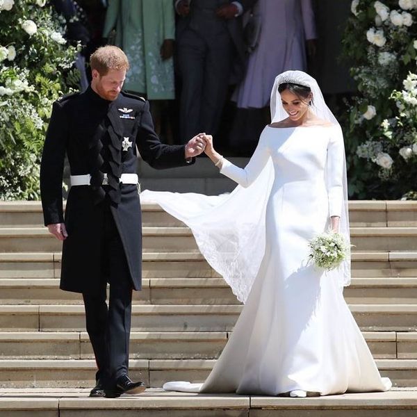 simple meghan markle wedding dress with sleeves royal white mermaid off the shoulder country bridal gowns modest satin 2019 bridal uk
simple meghan markle wedding dress with sleeves royal white mermaid off the shoulder country bridal gowns modest satin 2019 bridal uk