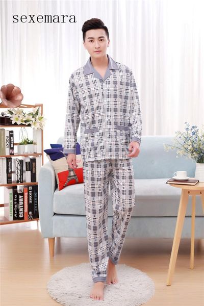 2017 sexemara fashion men shipping cloth 100%cotton turn-down collar 3 size 2 colour words and flower print ing, Black;brown
2017 sexemara fashion men shipping cloth 100%cotton turn-down collar 3 size 2 colour words and flower print ing, Black;brown
