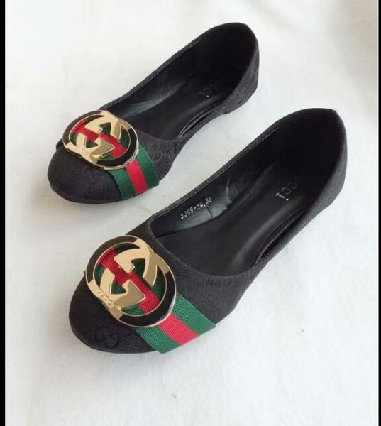 Famous designer shoes lady fashion red, green, high quality flat shoes designer antiskid luxury single 35 to 42
Famous designer shoes lady fashion red, green, high quality flat shoes designer antiskid luxury single 35 to 42