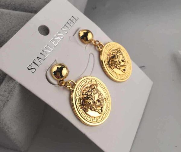 New Luxury Brand Designer Stud Earrings Letters Ear Stud Earring Jewelry Accessories for Women Wedding Gift Free Shipping 4213
New Luxury Brand Designer Stud Earrings Letters Ear Stud Earring Jewelry Accessories for Women Wedding Gift Free Shipping 4213