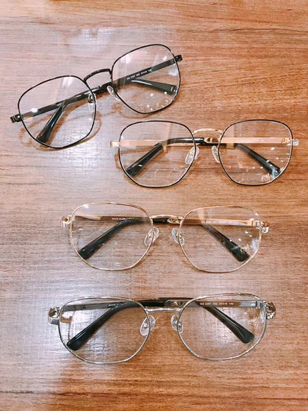 italy new flat mirror frame male fashion eyeglass frame 2287 personality glasses female tide with box, Black
italy new flat mirror frame male fashion eyeglass frame 2287 personality glasses female tide with box, Black