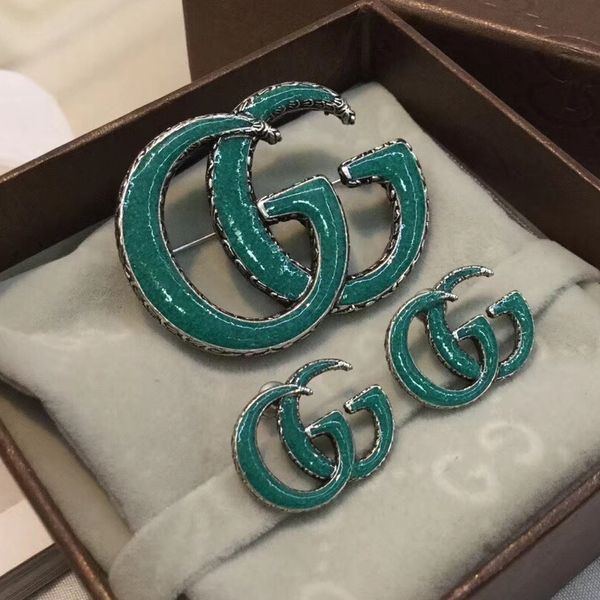 New Arrival Letter Brand Designer Brooch with Stamps Women Vintage Luxury Brooch Suit Lapel Pin Stud Earring Brand Jewelry High Quality
New Arrival Letter Brand Designer Brooch with Stamps Women Vintage Luxury Brooch Suit Lapel Pin Stud Earring Brand Jewelry High Quality