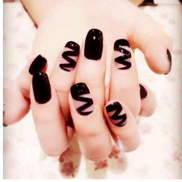 24pcs/set fashion black french nude 3d short false nails fake nail sticker, Red;gold
24pcs/set fashion black french nude 3d short false nails fake nail sticker, Red;gold