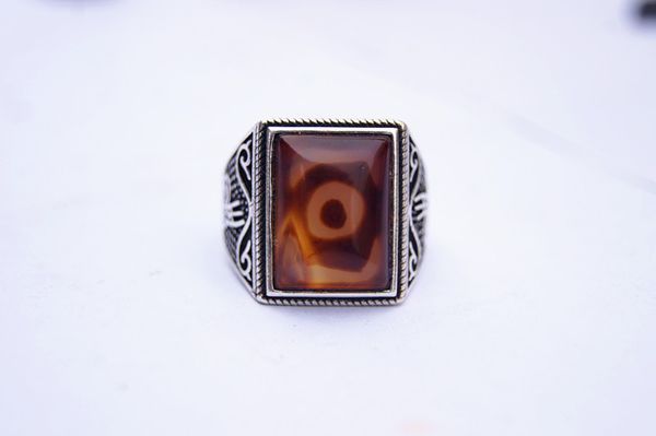 delivery - alloy inlaid with red dragon eye jade, ring, rectangular ring surface. the first choice for successful men., Golden;silver
delivery - alloy inlaid with red dragon eye jade, ring, rectangular ring surface. the first choice for successful men., Golden;silver