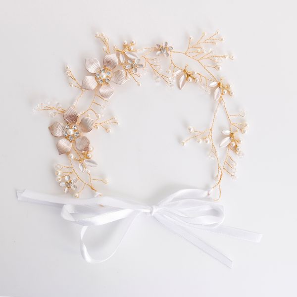 xinyun new handmade golden alloy flower headband simulation pearls elegant bridal wedding hair accessories rhinestone hesdband, Golden;white 
xinyun new handmade golden alloy flower headband simulation pearls elegant bridal wedding hair accessories rhinestone hesdband, Golden;white