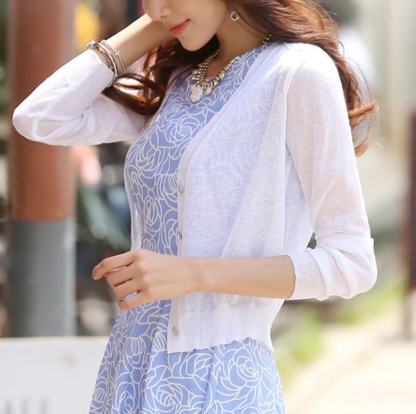 13 colors -xl summer women v-neck knitted casual ice silk short sweaters cardigans lady knitting outwear with 4 shell buttons, White;black
13 colors -xl summer women v-neck knitted casual ice silk short sweaters cardigans lady knitting outwear with 4 shell buttons, White;black