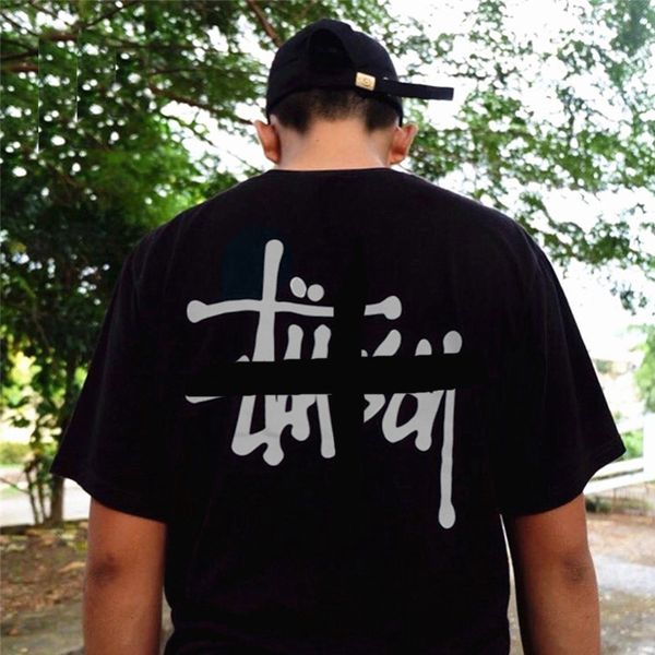 Brand letter print t hirt for men brand de igner new fa hion tyle t hirt world tour lover t hirt men 039 large ize loo e tree te, White;black
Brand letter print t hirt for men brand de igner new fa hion tyle t hirt world tour lover t hirt men 039 large ize loo e tree te, White;black