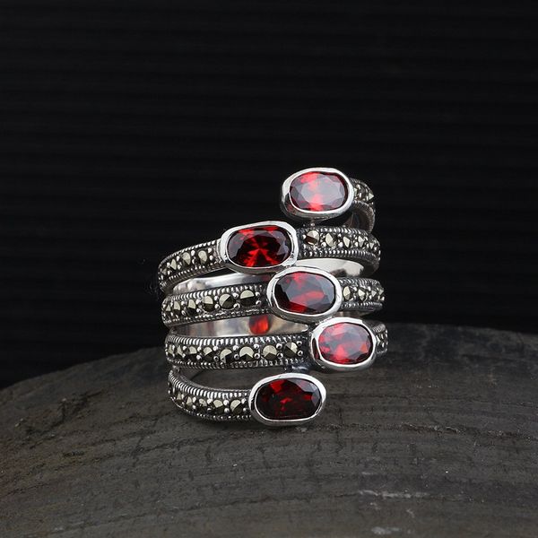 metjakt vintage ruby ring solid 925 sterling silver ring for women party wedding thai silver jewelry, Golden;silver
metjakt vintage ruby ring solid 925 sterling silver ring for women party wedding thai silver jewelry, Golden;silver