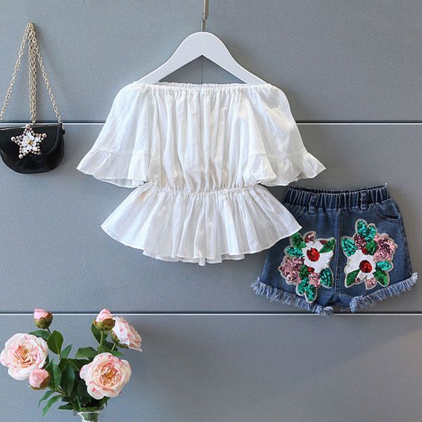aile rabbit new summer girls fashion word shoulder t-shirt + sequin denim shorts 2pcs set children's clothing set, White
aile rabbit new summer girls fashion word shoulder t-shirt + sequin denim shorts 2pcs set children's clothing set, White