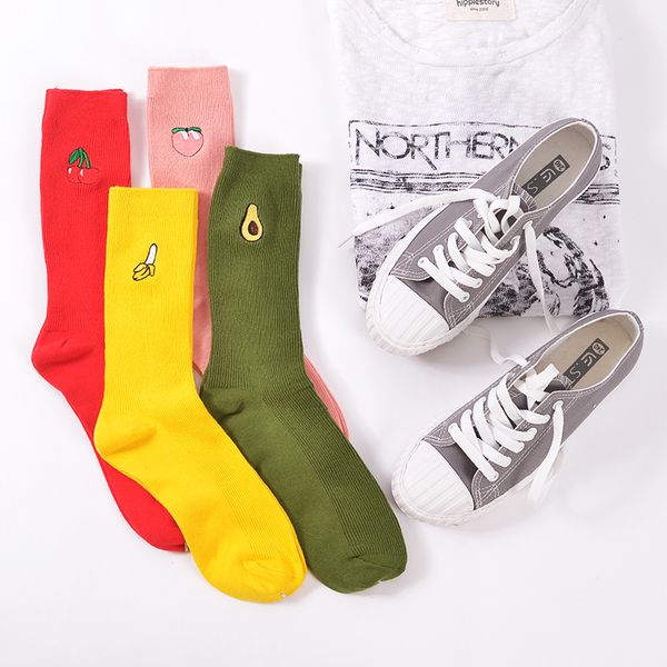 4 pairs /lot new style korean embroidery women's kawaii fruit socks peaches avocado cherry banana loose socks retro line cute sock, Black;white
4 pairs /lot new style korean embroidery women's kawaii fruit socks peaches avocado cherry banana loose socks retro line cute sock, Black;white