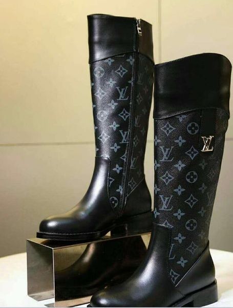 2021 year ladies high boots high heel wild 15 inch luxury boots first layer cowhide material women's casual shoes brand original, Black
2021 year ladies high boots high heel wild 15 inch luxury boots first layer cowhide material women's casual shoes brand original, Black