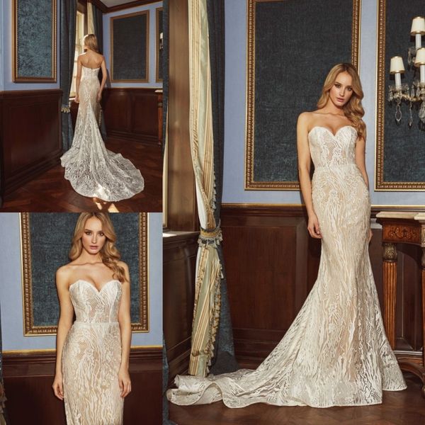 calla blanche romantic mermaid wedding dresses sweetheart sleeveless lace backless bridal gowns applique sweep train wedding dresses, White
calla blanche romantic mermaid wedding dresses sweetheart sleeveless lace backless bridal gowns applique sweep train wedding dresses, White