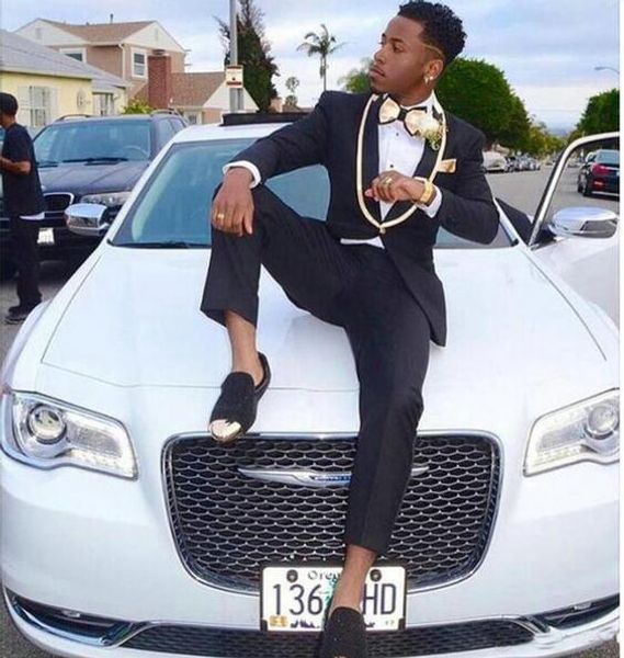 black men's tuxedo 2018 slim fit one button suits 2 pieces groomsmen wedding suits for men bridegroom prom evening suit, White;black
black men's tuxedo 2018 slim fit one button suits 2 pieces groomsmen wedding suits for men bridegroom prom evening suit, White;black