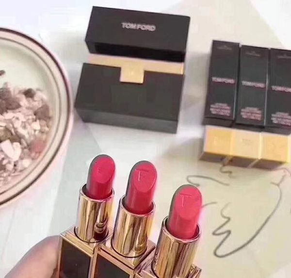 Free shipping 1 set=3pcs full size three pieces of lipstick moisturizing and nourishing gift box!
Free shipping 1 set=3pcs full size three pieces of lipstick moisturizing and nourishing gift box!