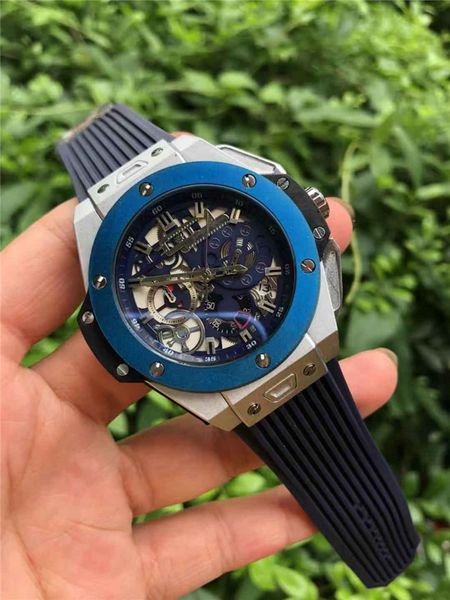 Men's watch multi-time zone military leisure sports TAG watch luxury brand quartz watch
Men's watch multi-time zone military leisure sports TAG watch luxury brand quartz watch