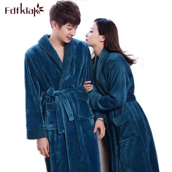 2017 winter long bathrobe couple flannel nightdress women warm bath robes clothes dressing gown women's bathrobe coat femaleq380, Black;red
2017 winter long bathrobe couple flannel nightdress women warm bath robes clothes dressing gown women's bathrobe coat femaleq380, Black;red