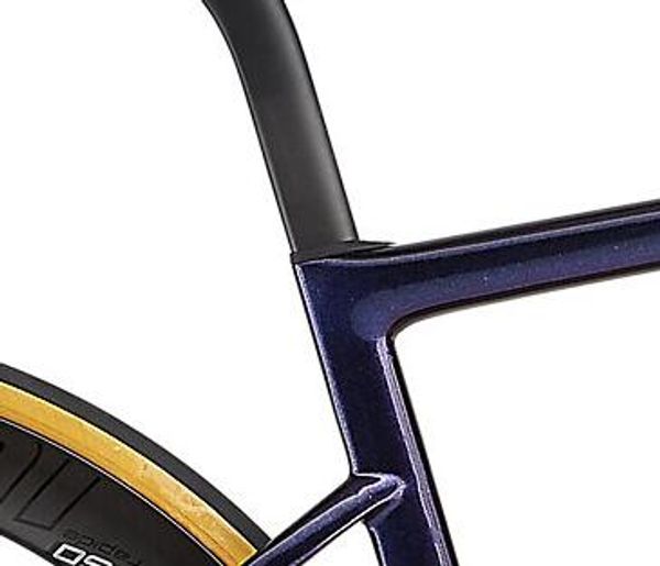 S w carbon di c brake frame l6 thru axle ver ion front 142 12mm rear 100 12mm carbon di c brake frame 
S w carbon di c brake frame l6 thru axle ver ion front 142 12mm rear 100 12mm carbon di c brake frame