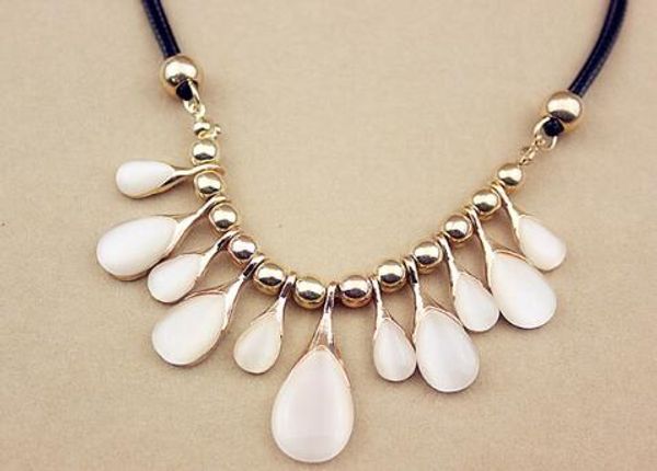 new european and american fashion bohemian cateye crystal chain clavicle flower drop love short necklace fashionable classic delicate, Silver
new european and american fashion bohemian cateye crystal chain clavicle flower drop love short necklace fashionable classic delicate, Silver