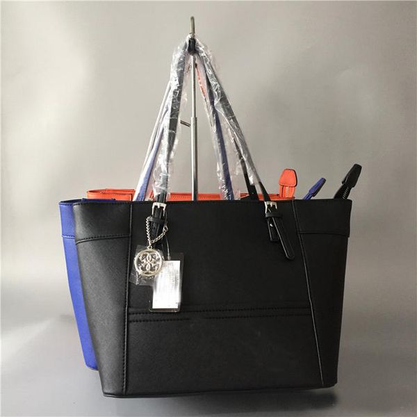 2018 new item great quality designer shoulder bag luxury fashion large capacity after-sales 
2018 new item great quality designer shoulder bag luxury fashion large capacity after-sales