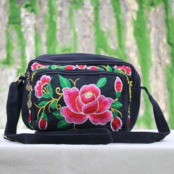 fashion vintage embroidered small shopping bagnice floral embroidery lady shoulder&crossbody bags three-zippers carrier
fashion vintage embroidered small shopping bagnice floral embroidery lady shoulder&crossbody bags three-zippers carrier