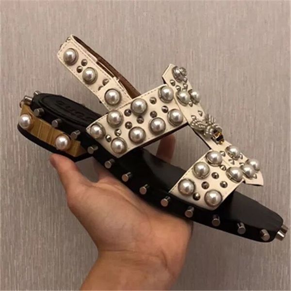 Fast Shipping 2018 Designer Shoes Beautiful Pealrs Women Sandal Summer bee Beach Women Shoes Flip Flops sandals plus size 35-40 Real Pic
Fast Shipping 2018 Designer Shoes Beautiful Pealrs Women Sandal Summer bee Beach Women Shoes Flip Flops sandals plus size 35-40 Real Pic