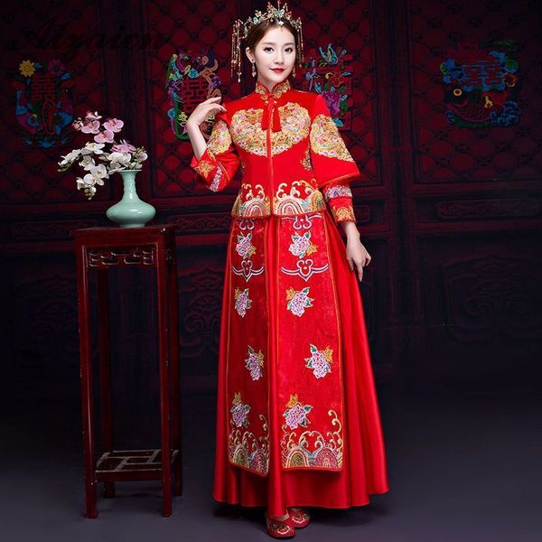 red embroidery traditional chinese wedding gown loose cheongsam dress oriental satin dresses long sleeve qipao robe chinoise
red embroidery traditional chinese wedding gown loose cheongsam dress oriental satin dresses long sleeve qipao robe chinoise